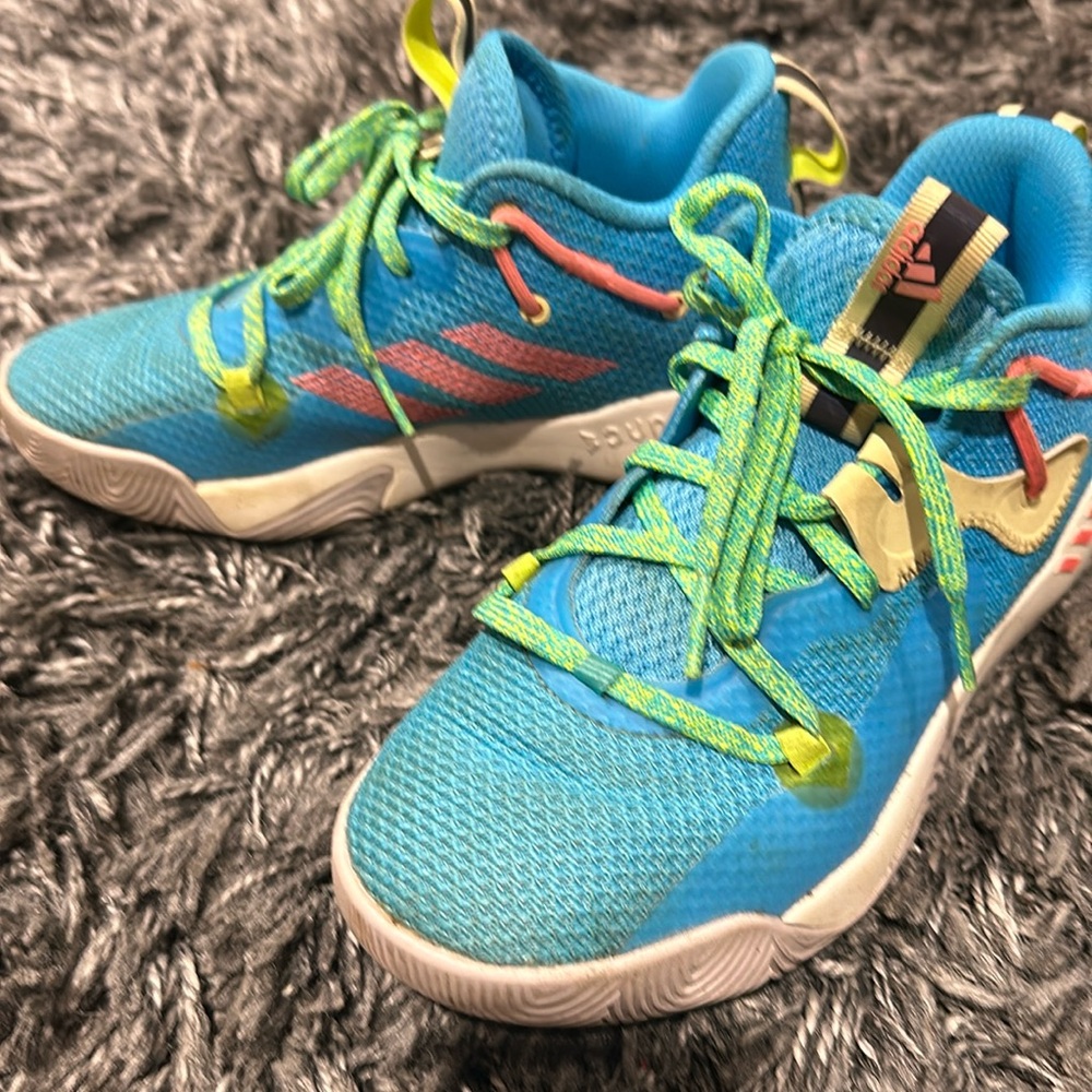 Adidas Hardens youth size 3